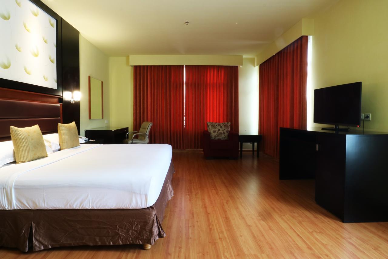 Sari Ater Kamboti Hotel Bandung Exterior photo