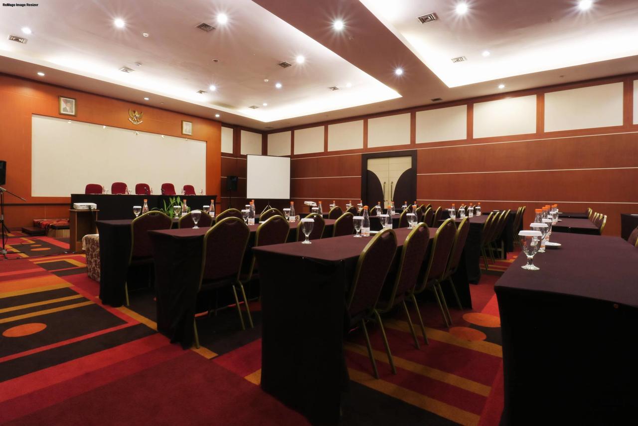 Sari Ater Kamboti Hotel Bandung Exterior photo