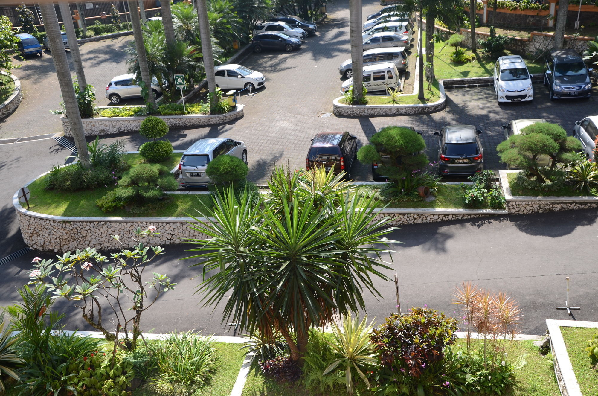 Sari Ater Kamboti Hotel Bandung Exterior photo